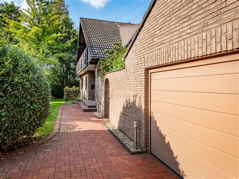 Glanz Und Gloria Freistehendes Einfamilienhaus In Duisburg