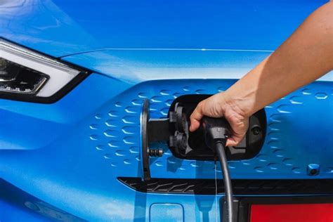 Ricarica Auto Elettrica A Casa Con Fotovoltaico Clima Planet