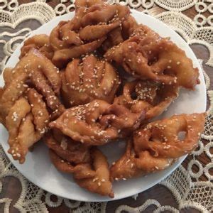 Algerian Crunchy Sweets Griwech