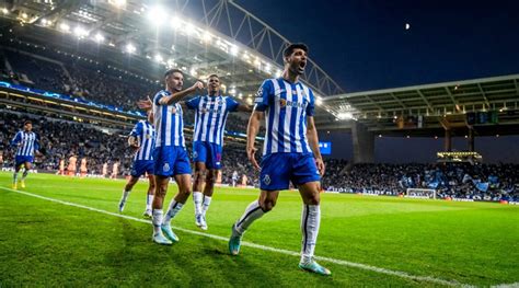 Fc Porto Fábio Cardoso Grujic Evanilson E Galeno Titulares Pepe De