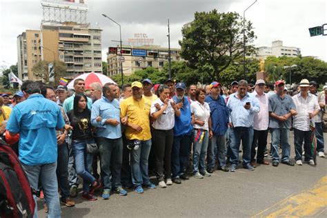 Oposición Marcha Contra La Constituyente Y Chavismo Reúne Firmas Para