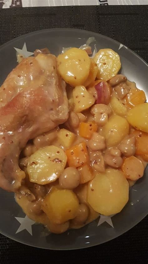 Cuisses de lapin P de terre carottes et champignons à la moutarde