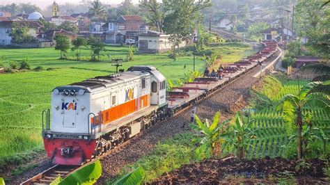 MOMENT KETIKA KERETA KLB REL GERBONG KOSONG KESIANGAN YouTube