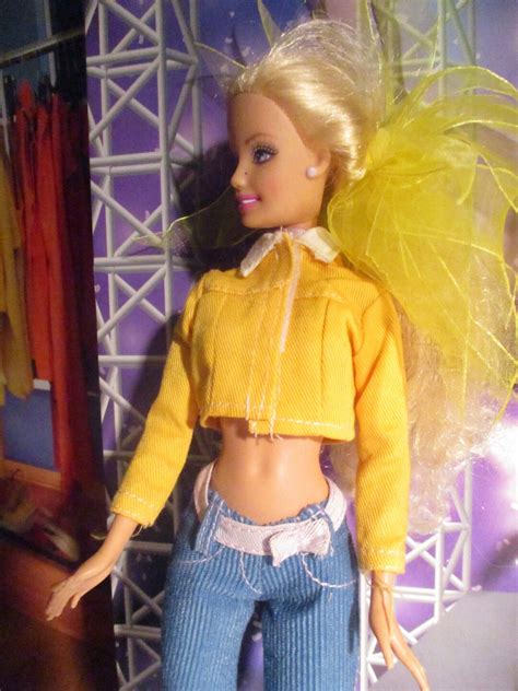 Mattel Barbie Doll Blonde Hair Blue Eyes Cute Outfit Shoes Great Hair