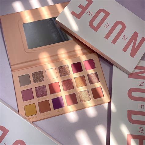 Paleta De Sombras Nude 18 Tonos Claritas Makeup