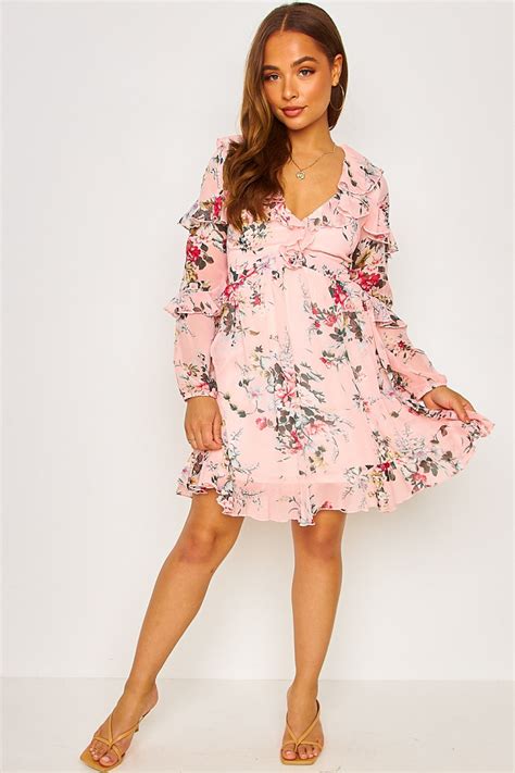 Robe Rose Fleurie Avec Volants Brentiny Paris