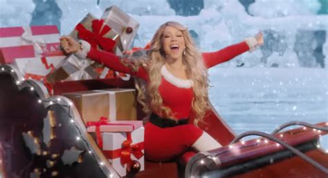 It S Time Watch Mariah Carey Kick Off The Holiday Season Video