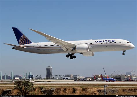 N United Airlines Boeing Dreamliner Photo By Markus Adank