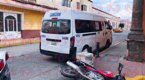 Combi Provoca Accidente Al No Respetar El Uno Y Uno En Cruce Del