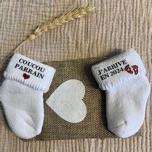 Annonce grossesse originale chaussettes bébé papa papi mamie