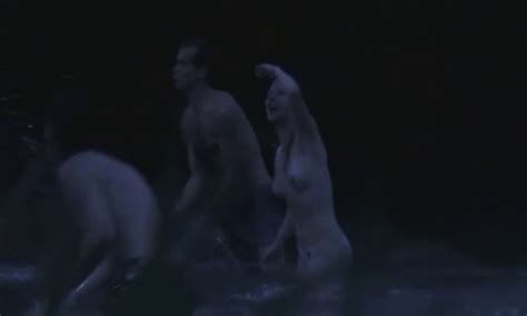 Naked Ida Sovová in Panic je nanic