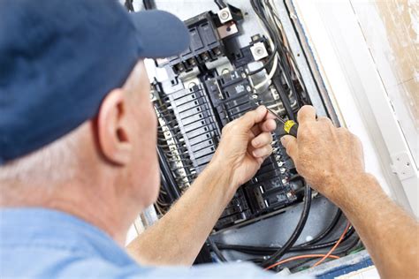 Circuit Breakers Vs Fuses Vs Electrical Panels What Are The Differences All Electric Services