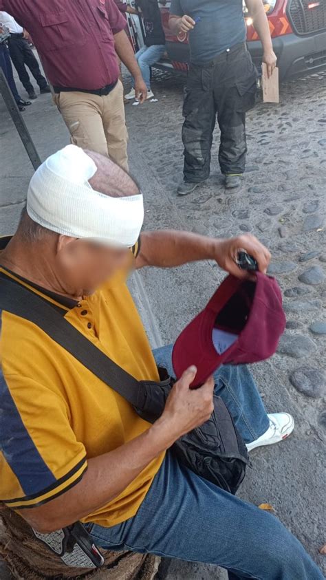 Supuesto Ebrio Choca Dos Autos Y Casi Tira Un Poste