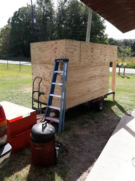 Diy Enclosed Trailer Exterior Im Midway Building This Enclosed