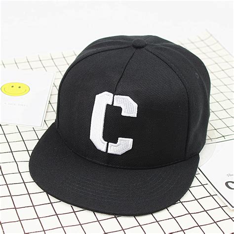 China Cotton Hip Hop Snapback Cap 5 Panels Custom Embroidery Logo Cap