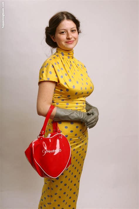 Alia Shawkat Mutantalia Nude OnlyFans Leaks Fappening FappeningBook