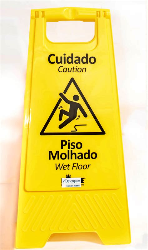 Placa Sinalizadora Piso Molhado Nobre