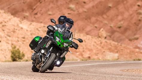 Kawasaki Versys 1000 SE 2021 Con Skyhook Showa Moto Excape