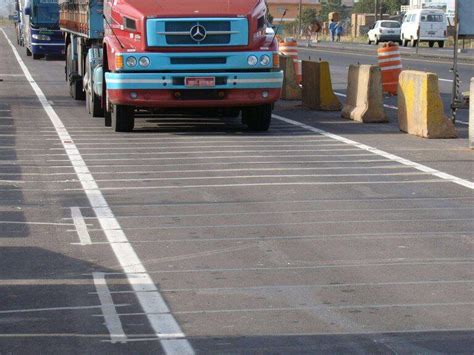 Pesagem De Caminh Es Em Alta Velocidade Na Br Tema De