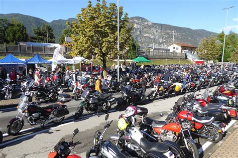 Mandello del Lario ospita il motoraduno Città della Moto Guzzi 2023