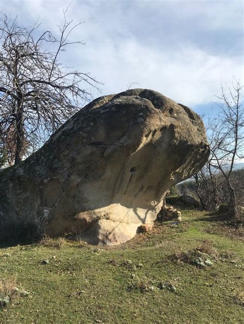 Скално образувание, с. Каялоба, Кърджали.