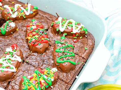 How To Make Reese S Peanut Butter Christmas Tree Brownies The TipToe