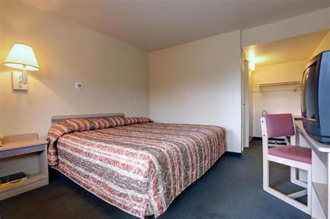 Americas Best Value Inn Lake City Motel Lake City Fl Deals Photos And Reviews