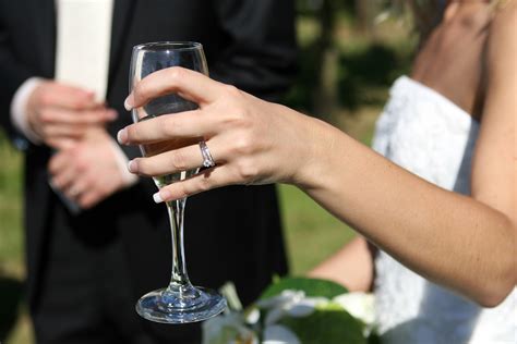 Los Mejores Consejos Para Elegir Vino Para Una Boda