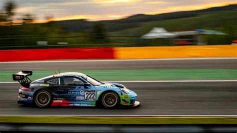 Kcmgs Two Porsche 911 Gt3 R Finish In The Top 12 At Spa