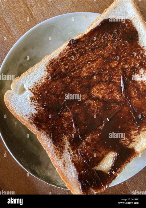 Vegemite on toast Stock Photo - Alamy