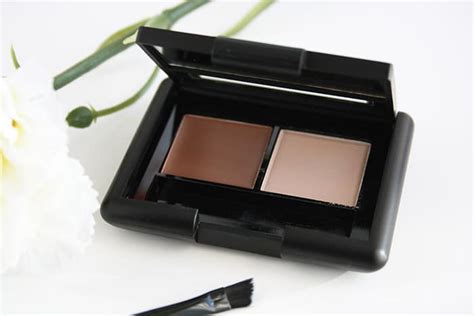 Elf's Eyebrow Kit In "Light" Is The Perfect Contour For Pale Skin ...