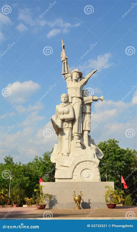 The Statue Of A Vietnamese Girl, Sculpted By Le Thanh Nhon, Located In ...