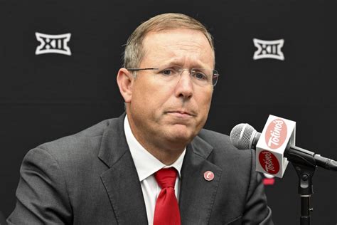 Scott Satterfield Stays Tight Lipped On Cincinnati Starting Qb At Big 12 Media Days