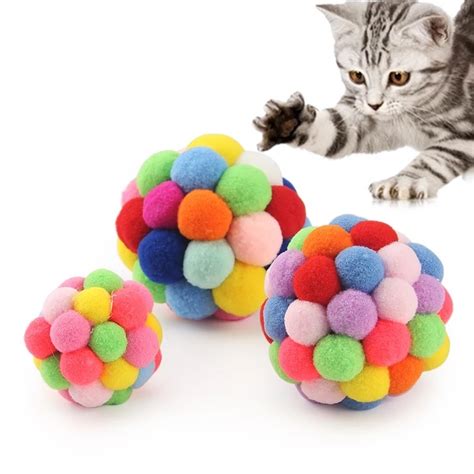 Pelota Sonaja Para Gatos Perros Stocck