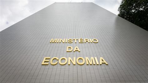 Pib De Minist Rio Da Economia Revisa Proje O Para Alta De