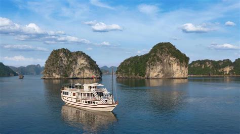 Hanoi Halong Bay Tour With Luxury Flamingo Cruise 4 Days By DNQ