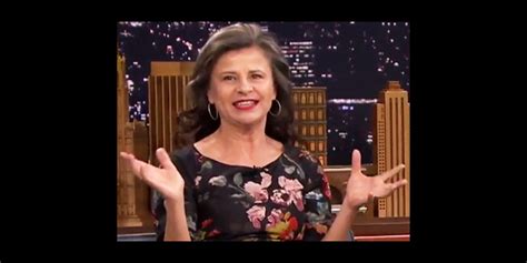 Tracey Ullman Loves Her Bovine Into the Woods Co-Star, The Band Wagon ...