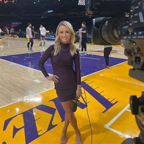 Nikki Kay Spectrum Sportsnet La R Newsbabes