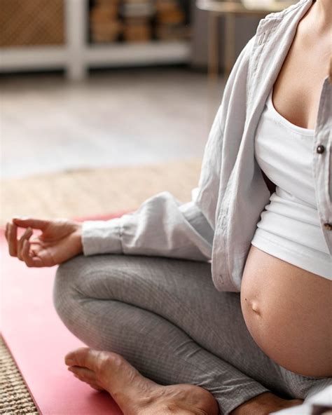 Clases De Yoga Para Embarazadas Yogagâra En Hondarribia