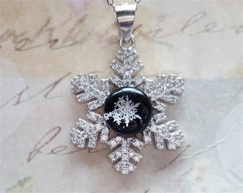 Real Snowflake Real Preserved Snowflake Halo Style Silver Necklace