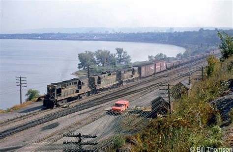 Railpictures Ca Bill Thomson Photo Canadian National Rs Leads