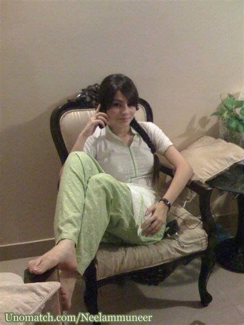 Neelam Muneer Unomatch Get Socialized Pakistani Actress Woman