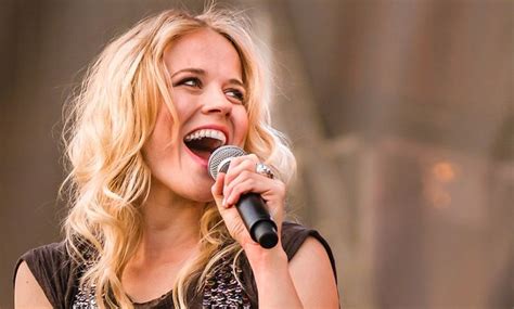 Pin By Flemming M Ller On Ilse Delange Singer Eurovision Songs Calm