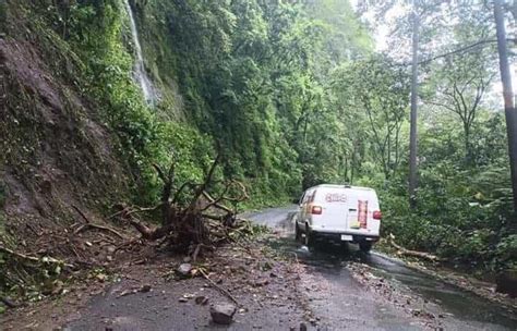 Fuertes Lluvias Provocan Deslaves En La Carretera A Coscomatepec Veracruz