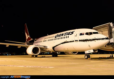 Boeing 737 838 Qantas VH XZJ AirTeamImages