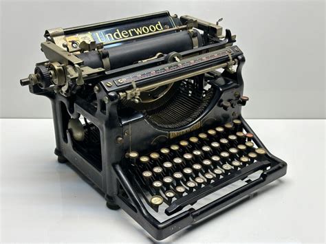 Special T Best T Underwood No 5 Typewriter Classic Black