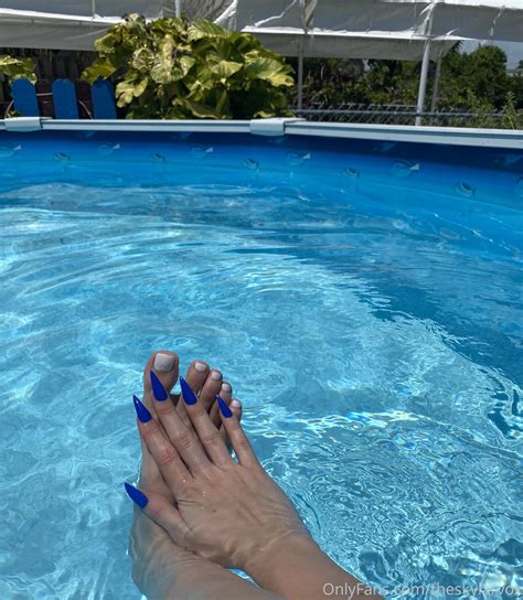 BIG BOOBS WITH WET PUSSY_R3E - Join Telegram - BY-OnlyfansPremiumHub