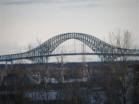 Laviolette Bridge (Trois-Rivières/Bécancour, 1967) | Structurae