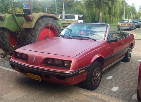 1985 Pontiac Sunbird Se Series 2j Convertible This Sunbird Flickr