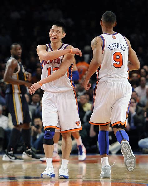 Palo Alto's Jeremy Lin becomes toast of New York